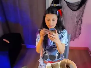 nanakodollx from Chaturbate is Freechat