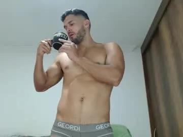 noah_jhonsonn from Chaturbate is Freechat