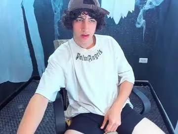 noah_sokolov from Chaturbate is Freechat