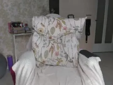 Ohmygoddestkimmy from Chaturbate