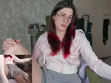 Ohmygoddestkimmy from Chaturbate