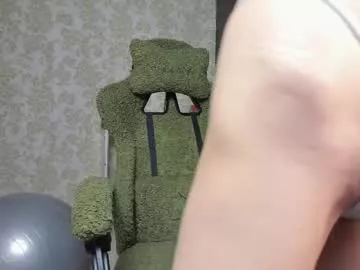 Ohmygoddestkimmy from Chaturbate