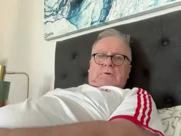 ozhairybearxxxx from Chaturbate is Freechat