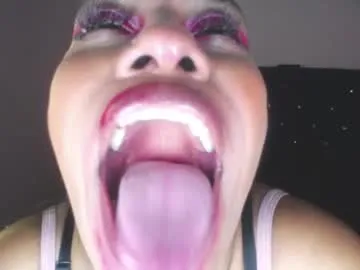 pamela_guzmaan_ from Chaturbate is Freechat