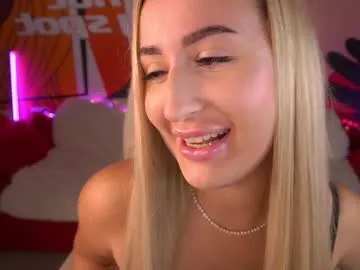 Paolamola from Chaturbate