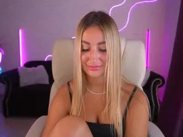 Paolamola from Chaturbate