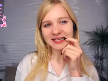 Phyllisearney from Chaturbate