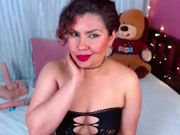 Queenamazon_ from Chaturbate