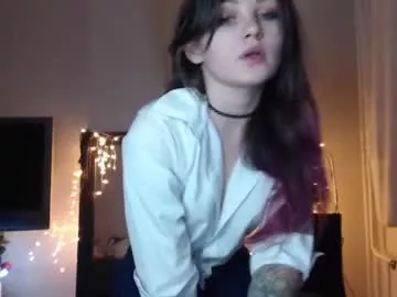 Redmoonhead from Chaturbate