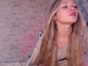 Redmoonhead from Chaturbate