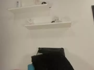 Reven_lilith from Chaturbate