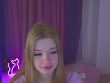 Riinaaa from Chaturbate