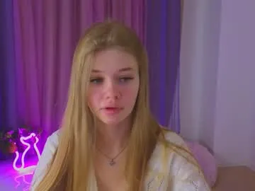 Riinaaa from Chaturbate