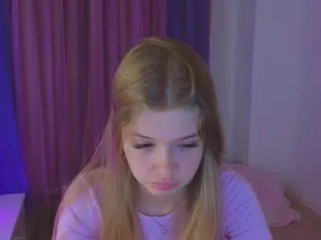 Riinaaa from Chaturbate