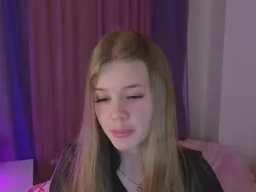 Riinaaa from Chaturbate