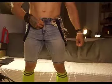 Rusbigpaul from Chaturbate