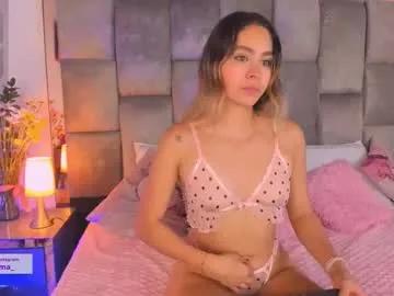 Sara_madrid_ from Chaturbate