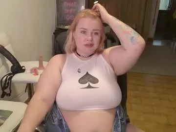 Showmebbw from Chaturbate