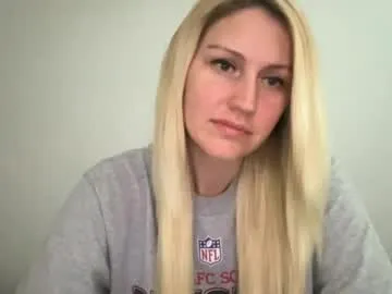 Smexxii93 from Chaturbate