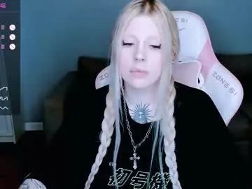 Succubus_leslie from Chaturbate