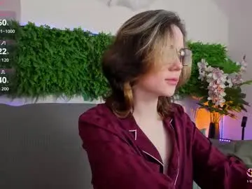 Girls: try live performances with matured performers, from dancing to quirks, in a variety of beautiful sex cams.