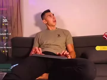 Thatguynextdoor_13 from Chaturbate