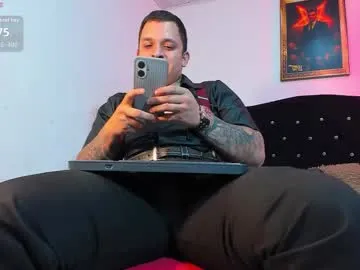 tonny_landri from Chaturbate is Freechat