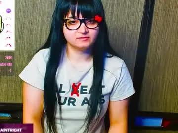 trixiedoescamcam from Chaturbate is Freechat