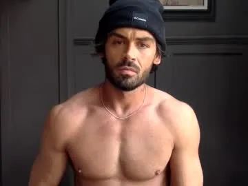 Tylerjamesxxx_ from Chaturbate