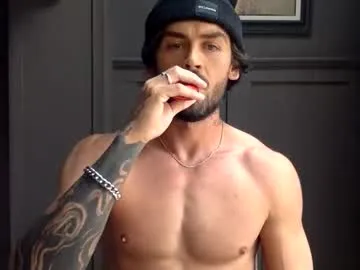 Tylerjamesxxx_ from Chaturbate