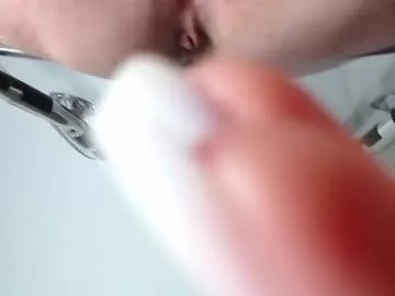 Ukk_bit from Chaturbate