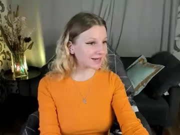 Velvet_peach_ from Chaturbate