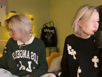 veryraretwins from Chaturbate is Freechat