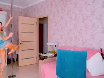 Vinkiepinkie from Chaturbate