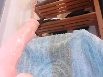 Weedbear91 from Chaturbate