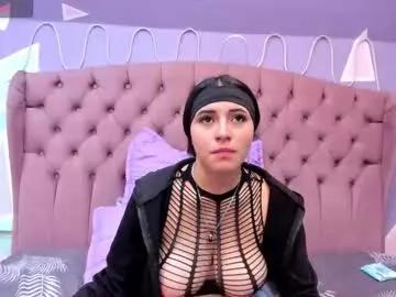 zaharaskylar from Chaturbate