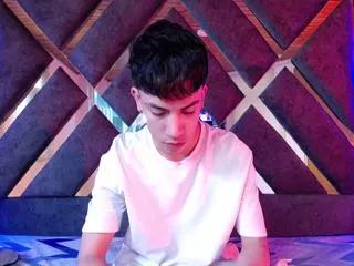Aaron_blink from Flirt4Free