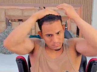 alan_newton from Flirt4Free is Freechat
