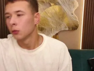 alan_novak from Flirt4Free is Freechat