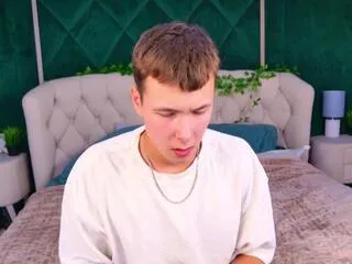 alan_novak from Flirt4Free is Freechat