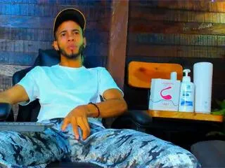 alex_smithc from Flirt4Free is Freechat