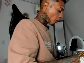 alexx_bloom from Flirt4Free is Freechat