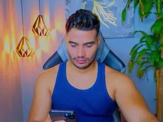 andres_rodriguuez from Flirt4Free is Freechat