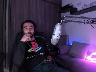 Andretti_d from Flirt4Free