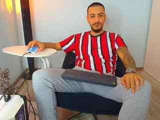 Andrew_bannerr from Flirt4Free