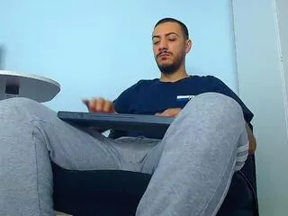 andrew_bannerr from Flirt4Free is Freechat