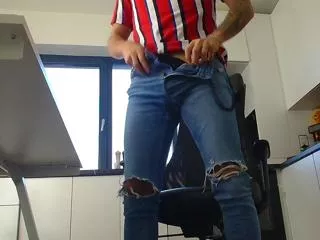 Andrew_bannerr from Flirt4Free