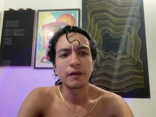 andrew_ct from Flirt4Free is Freechat