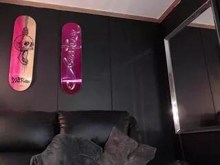 Girls: try live performances with matured performers, from dancing to quirks, in a variety of beautiful sex cams.