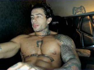 Aron_price from Flirt4Free